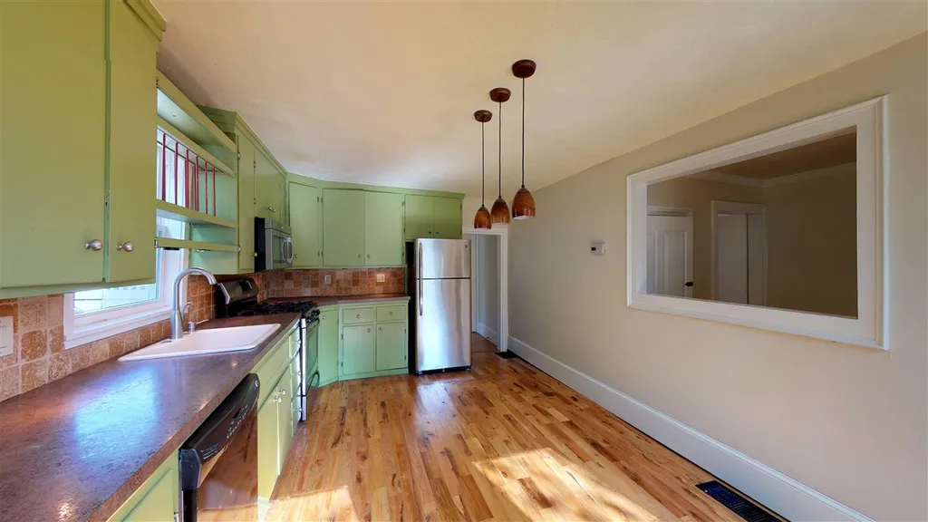 996-998 Texas Hill Road Huntington VT 05462