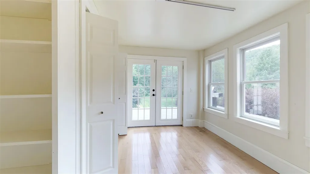 996-998 Texas Hill Road Huntington VT 05462