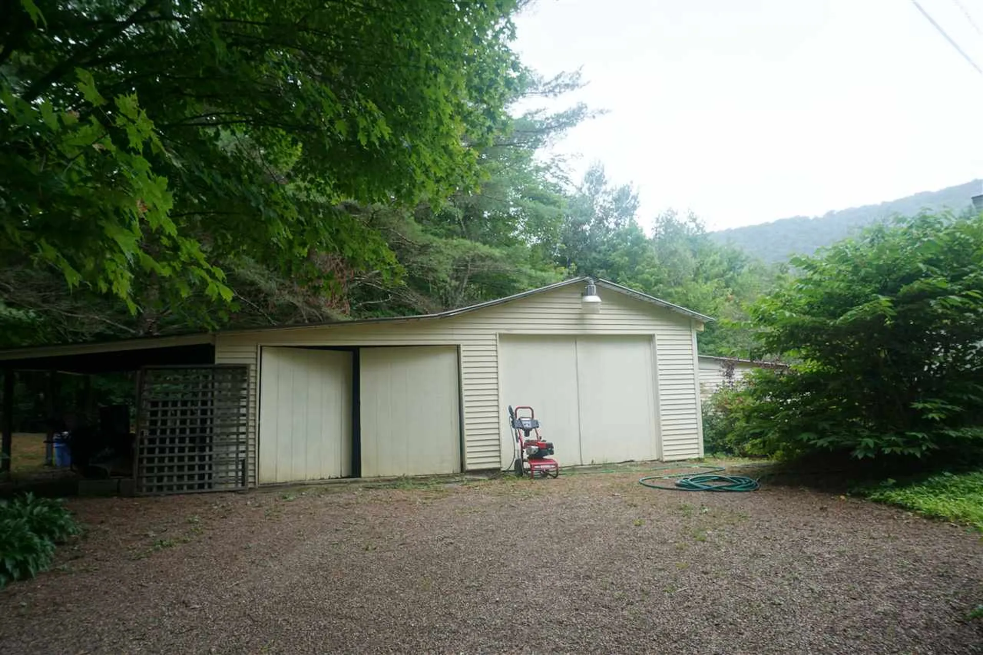 996-998 Texas Hill Road Huntington VT 05462