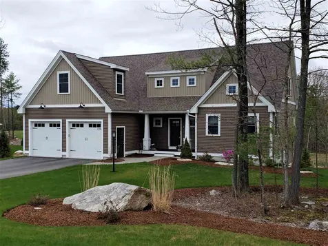 8 Treeline Drive Auburn NH 03032