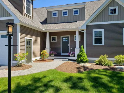 8 Treeline Drive Auburn NH 03032