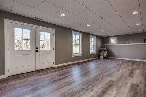 8 Treeline Drive Auburn NH 03032