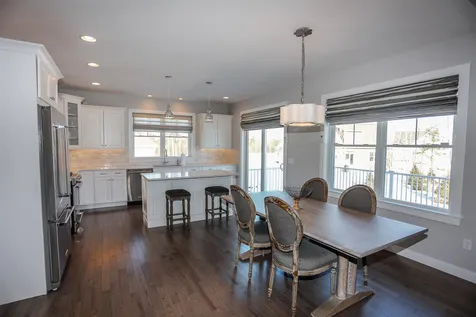 8 Treeline Drive Auburn NH 03032
