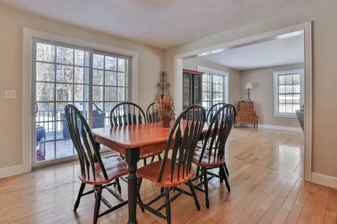 93 Nartoff Road Hollis NH 03049