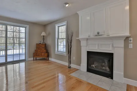 93 Nartoff Road Hollis NH 03049