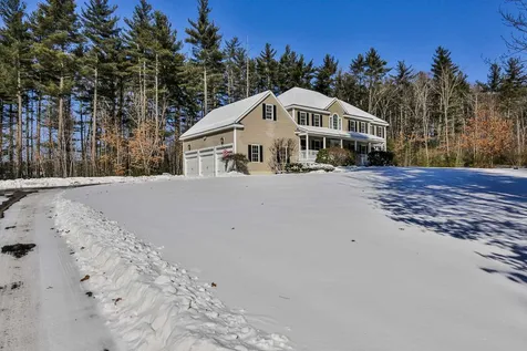 93 Nartoff Road Hollis NH 03049