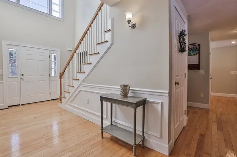 93 Nartoff Road Hollis NH 03049