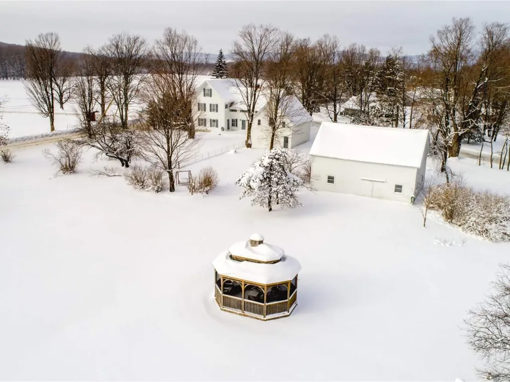 6 Mcallister Road Richford VT 05476