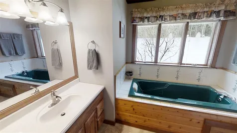 5391 Loop Road Troy VT 05868
