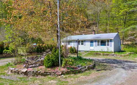 386 Bunker Hill Road Pomfret VT 05053