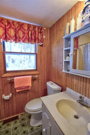 386 Bunker Hill Road Pomfret VT 05053