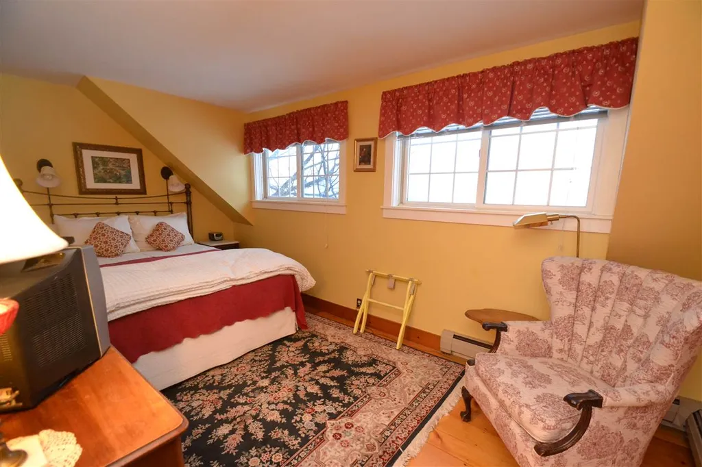 1225 Golf Course Road Warren VT 05674