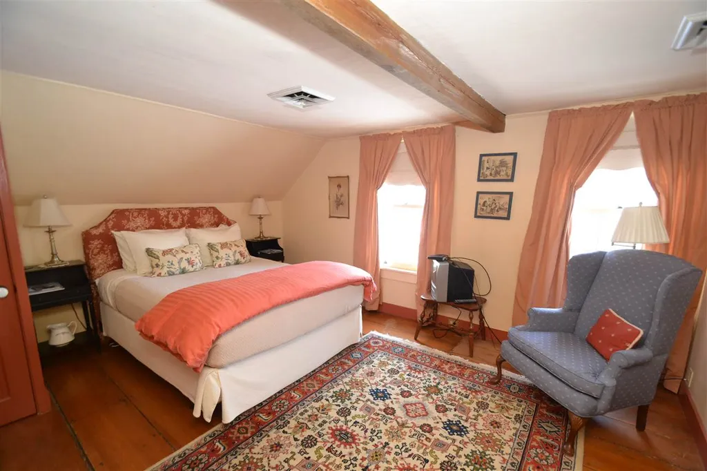 1225 Golf Course Road Warren VT 05674
