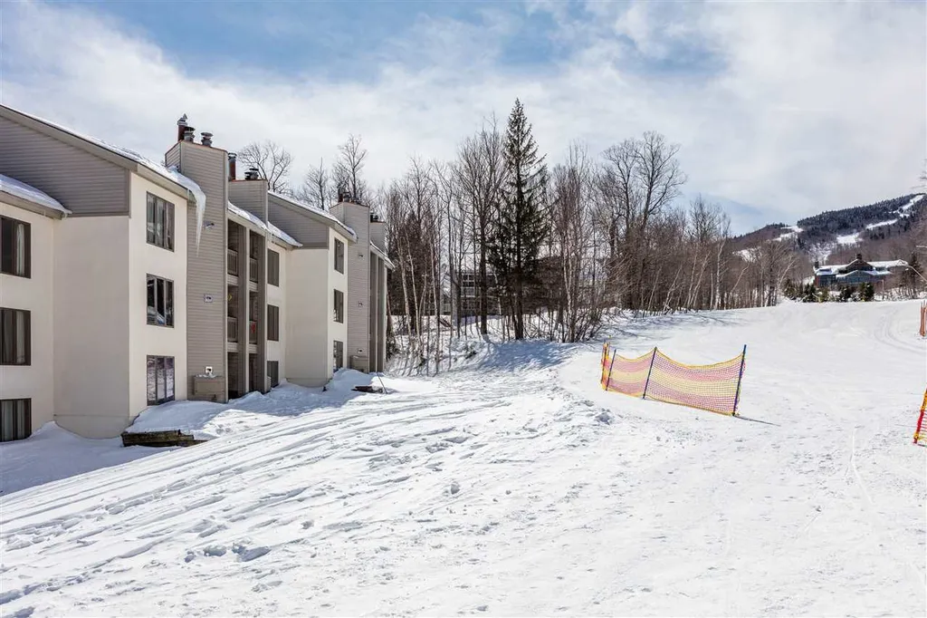 10 Ober Tal Drive Stratton VT 05155