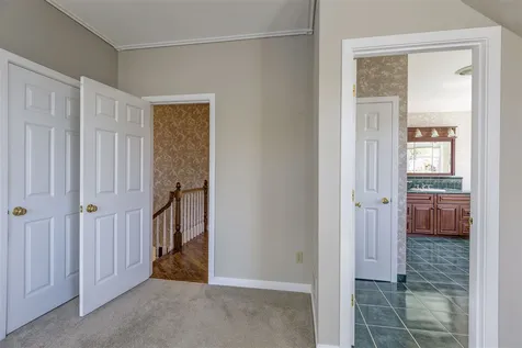 87 Lake Avenue Sunapee NH 03782