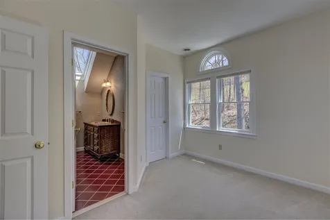 87 Lake Avenue Sunapee NH 03782