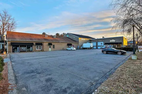 520 Amherst Street Nashua NH 03063-1004