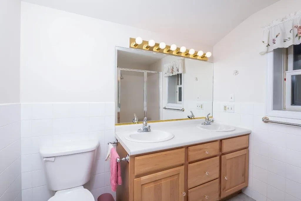 33 Grassy Pond Road Moultonborough NH 03254