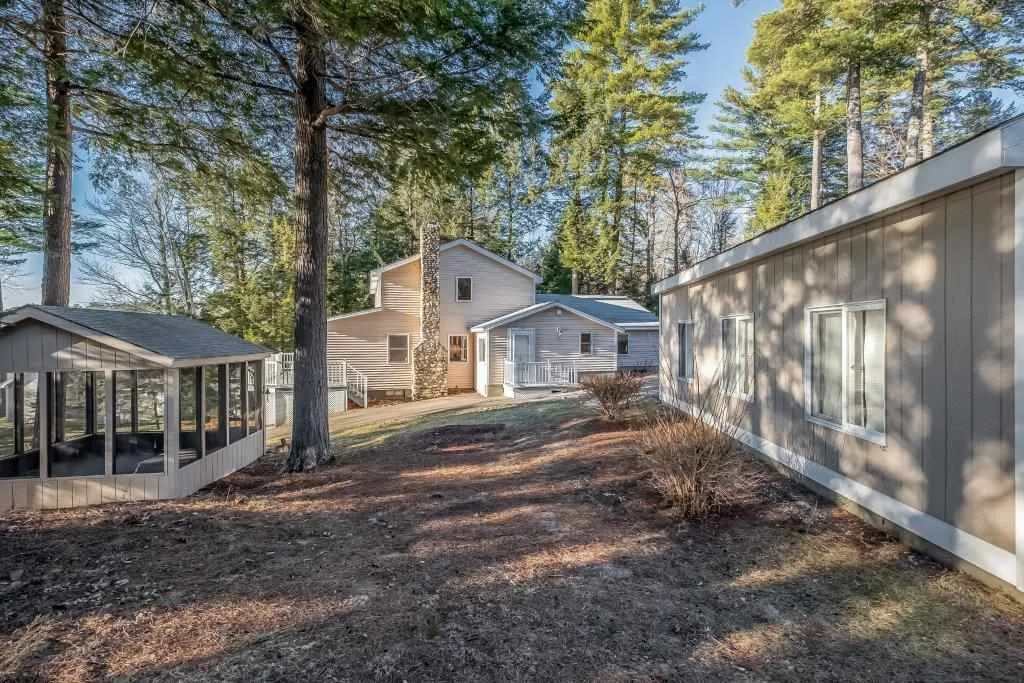 33 Grassy Pond Road Moultonborough NH 03254