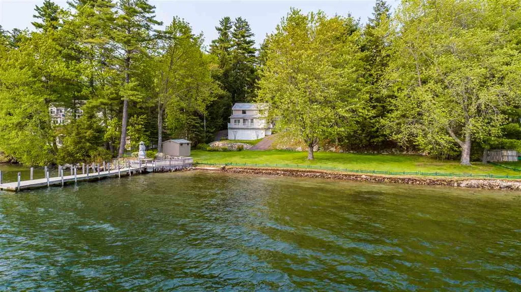 33 Grassy Pond Road Moultonborough NH 03254