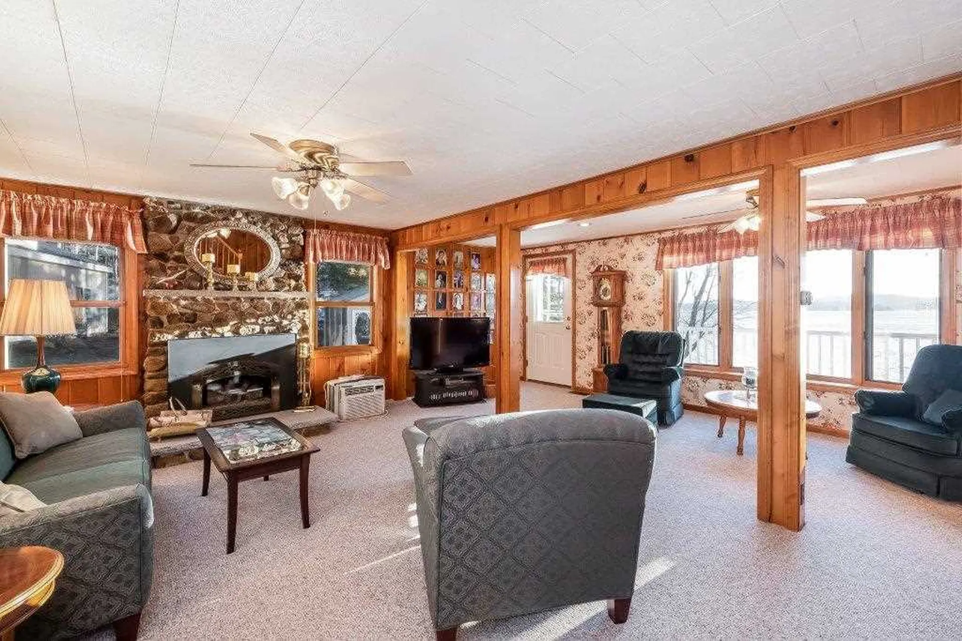 33 Grassy Pond Road Moultonborough NH 03254
