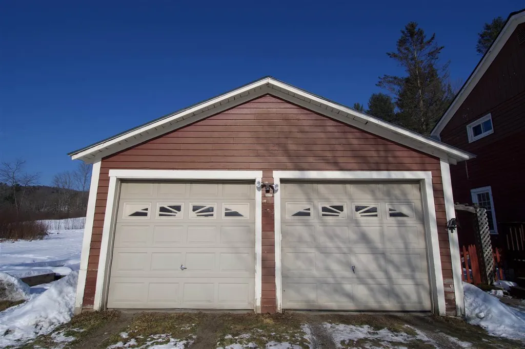 32 West Hill Road Northfield VT 05663