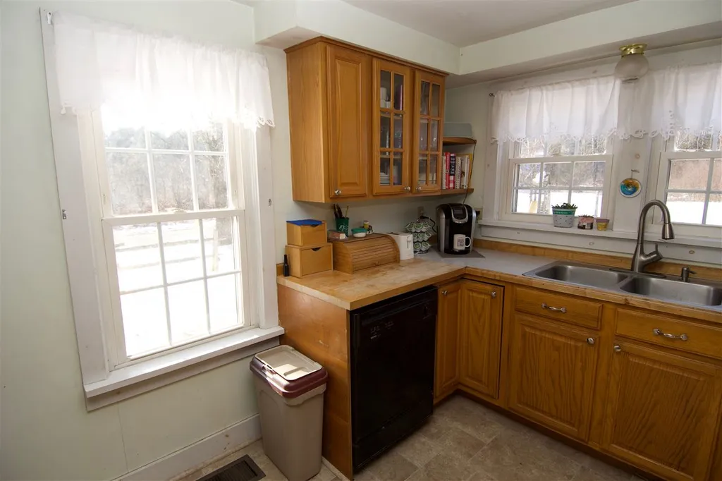 32 West Hill Road Northfield VT 05663