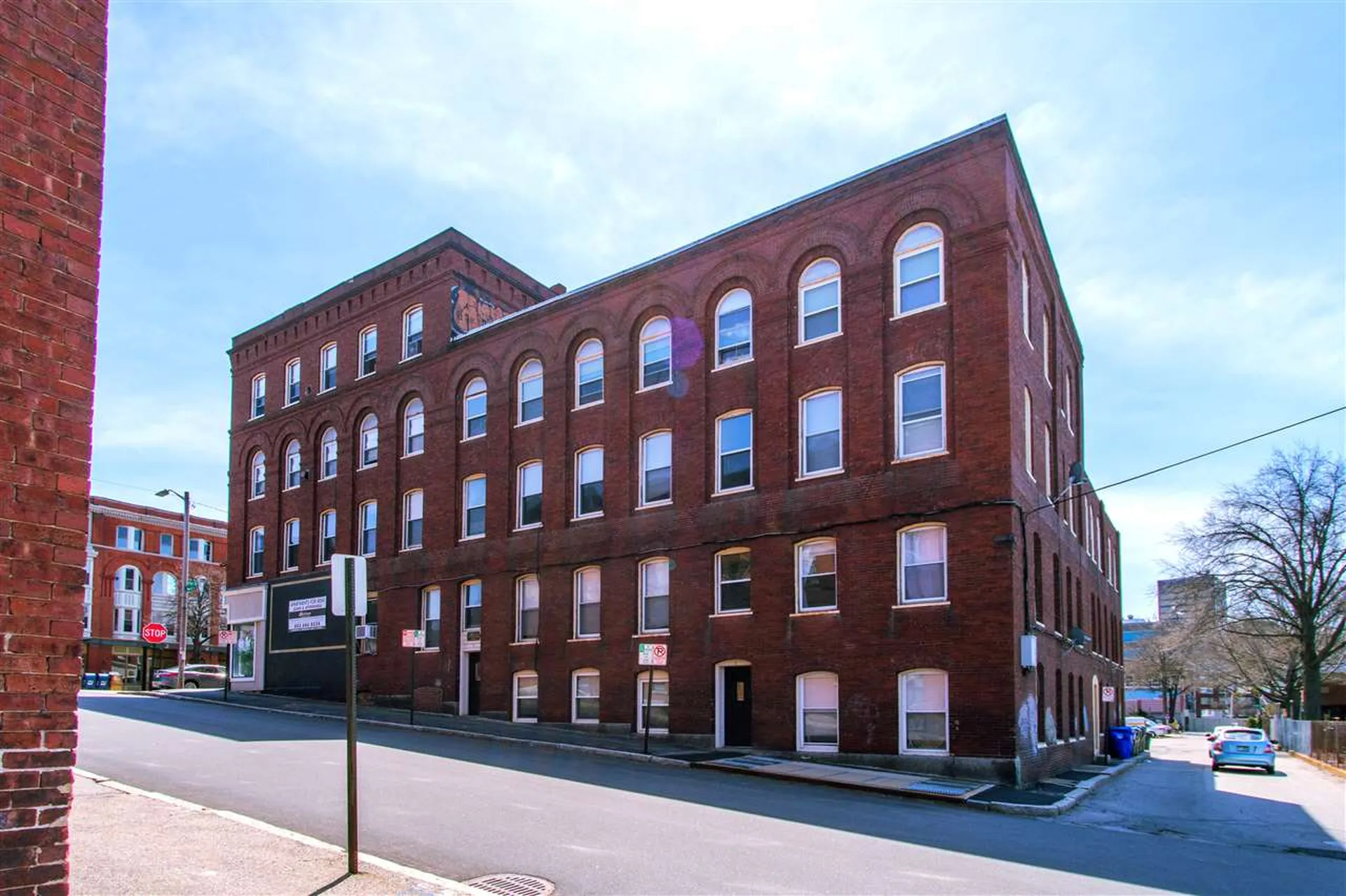 1358 Elm Street Manchester NH 03101