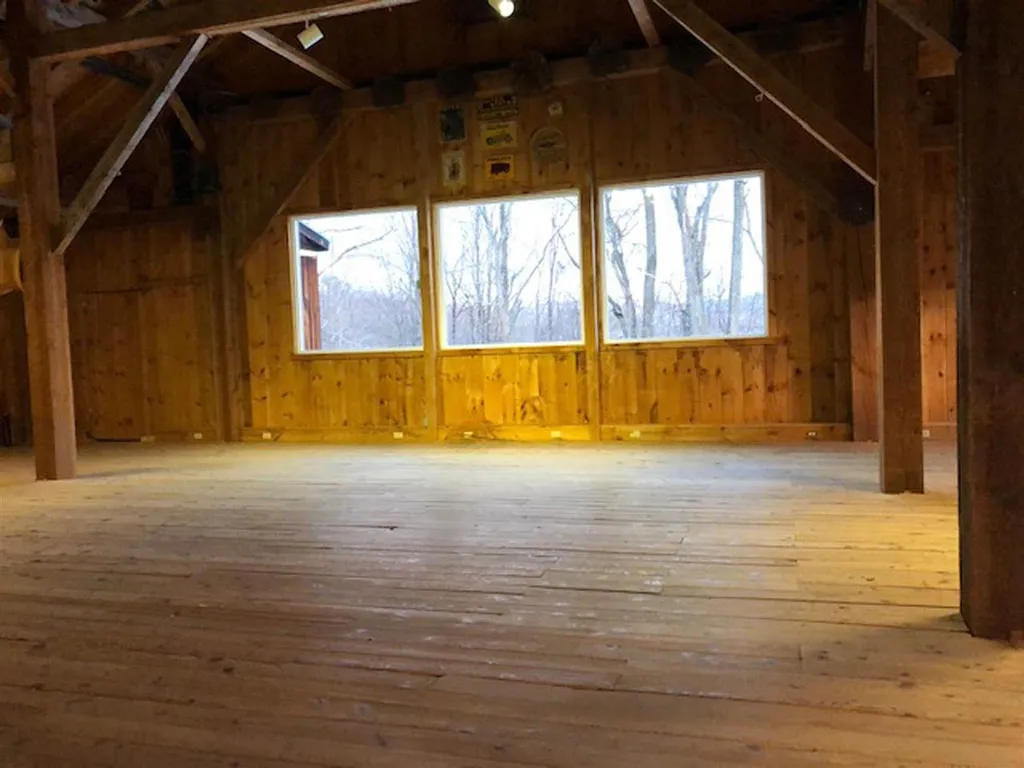 8 Bellows Falls Road Putney VT 05346