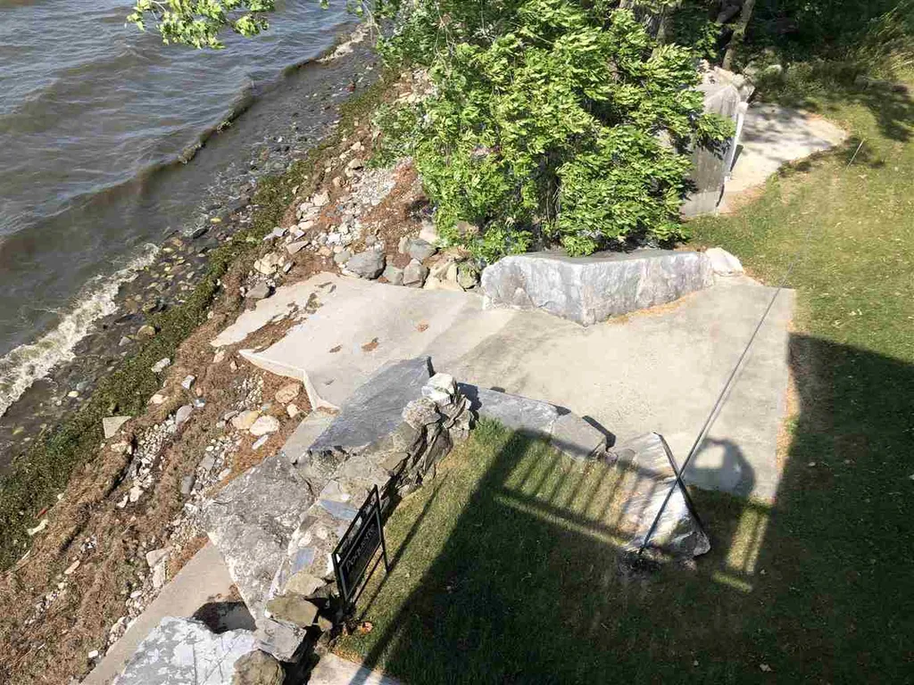 372 Windmill Point East Alburgh VT 05440