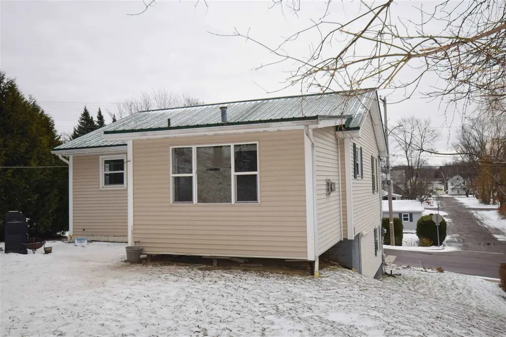 58 Franklin Street Winooski VT 05404