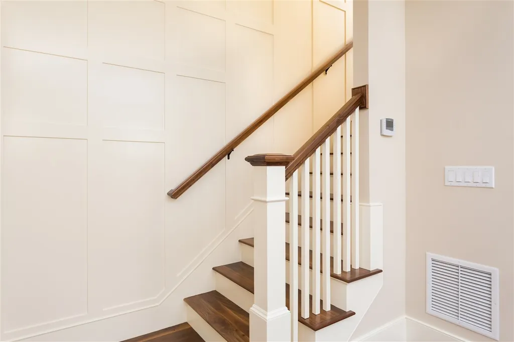 21 Rockingham Street Portsmouth NH 03801