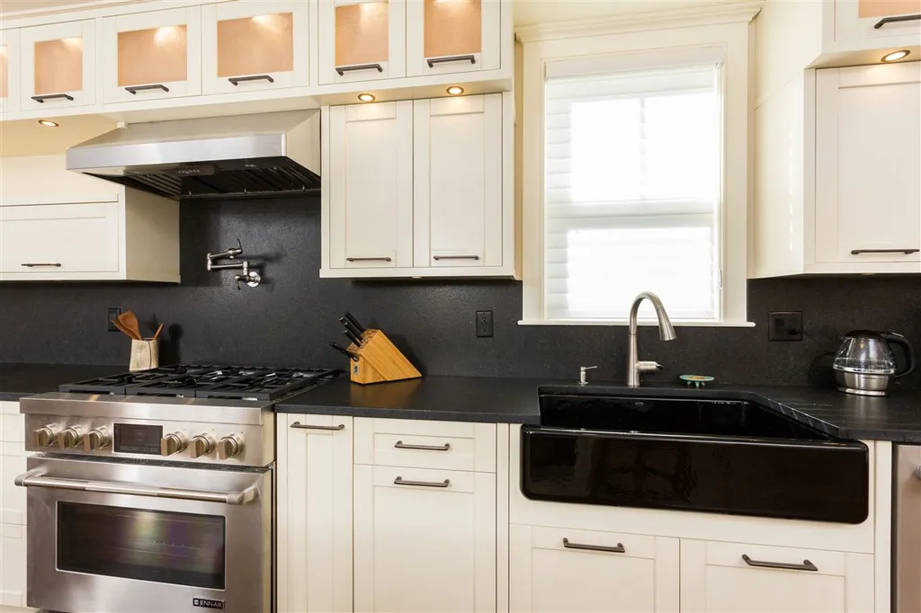 21 Rockingham Street Portsmouth NH 03801