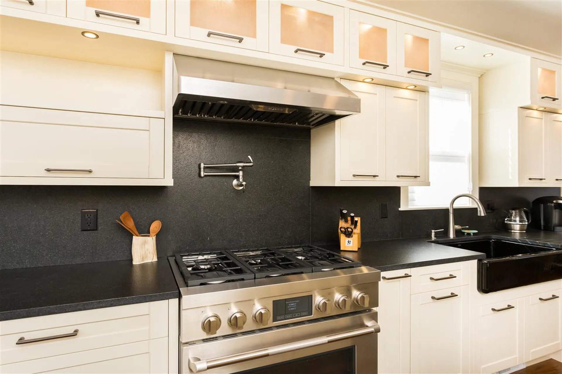 21 Rockingham Street Portsmouth NH 03801