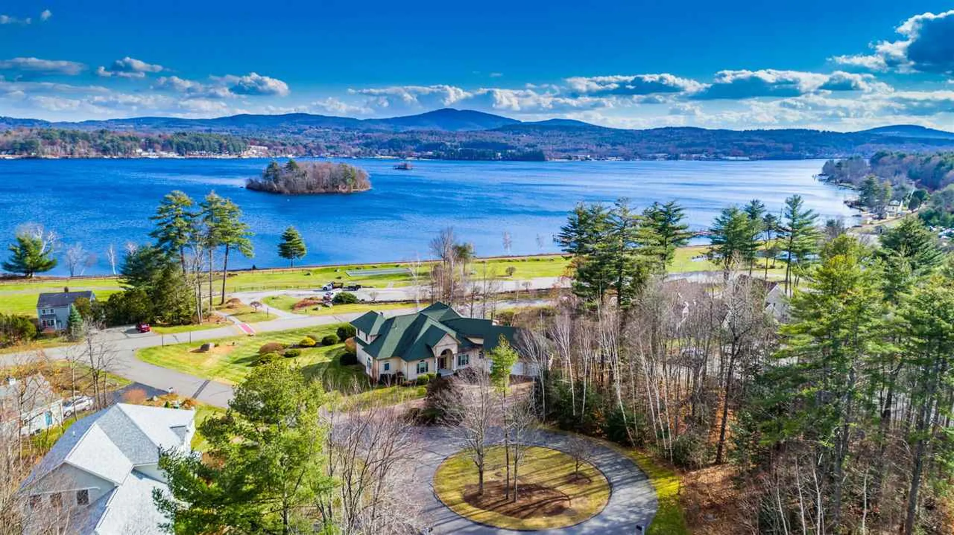 14 Andover Place Laconia NH 03246