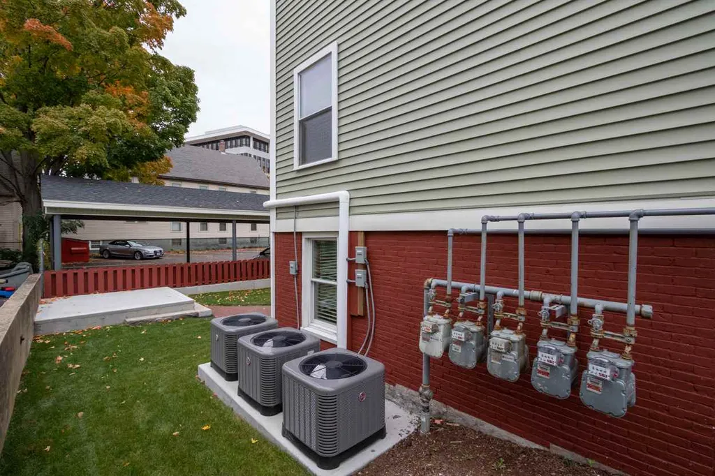 6 N Spring Street Concord NH 03301