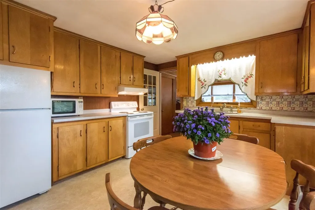 42 Dudley Road Alton NH 03809