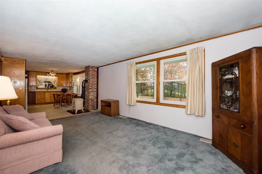 42 Dudley Road Alton NH 03809