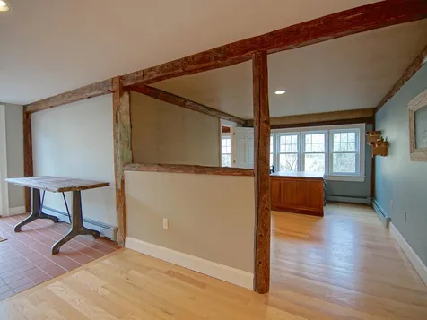 17 Newfields Road Exeter NH 03833