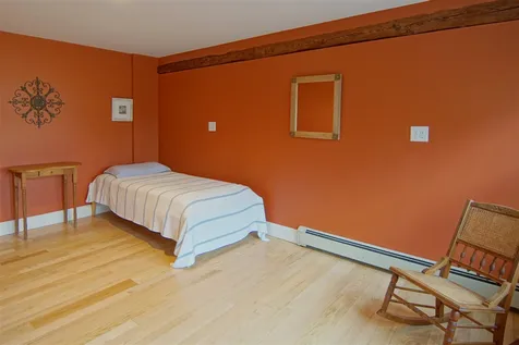 17 Newfields Road Exeter NH 03833