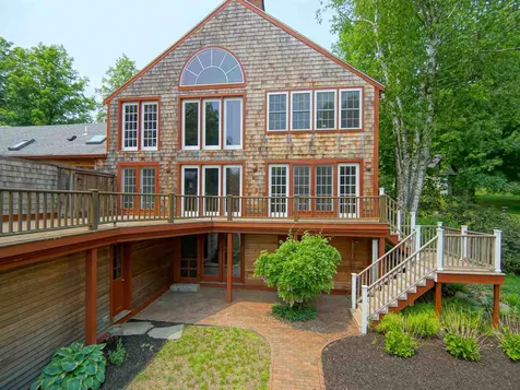 17 Newfields Road Exeter NH 03833