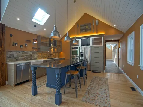 17 Newfields Road Exeter NH 03833
