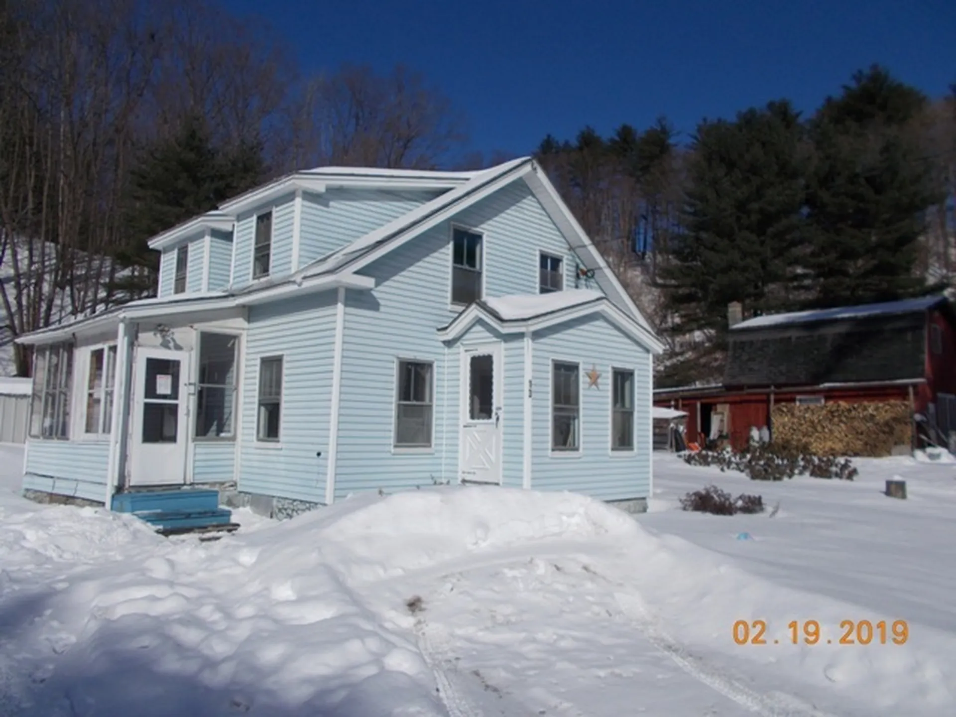 13 Woonsocket Avenue Claremont NH 03743