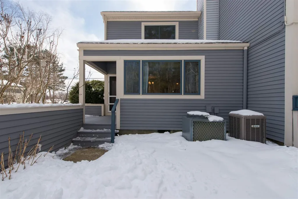 2 Staysail Way Portsmouth NH 03801