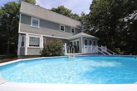 6 Donmac Drive Derry NH 03038