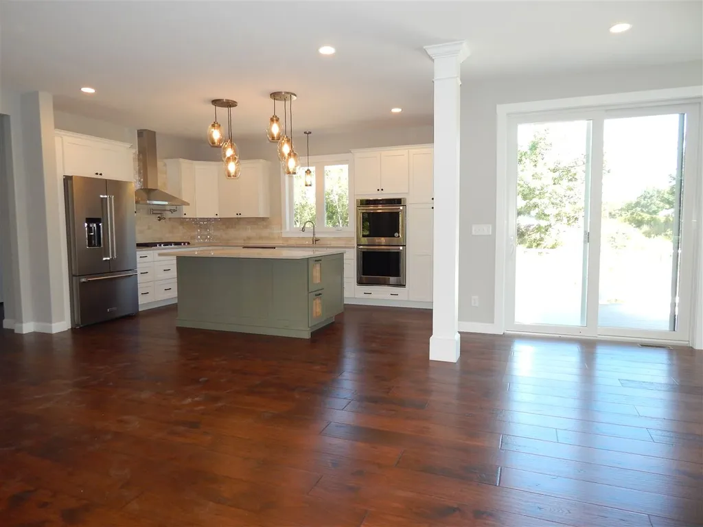 15 Lovering Road North Hampton NH 03864