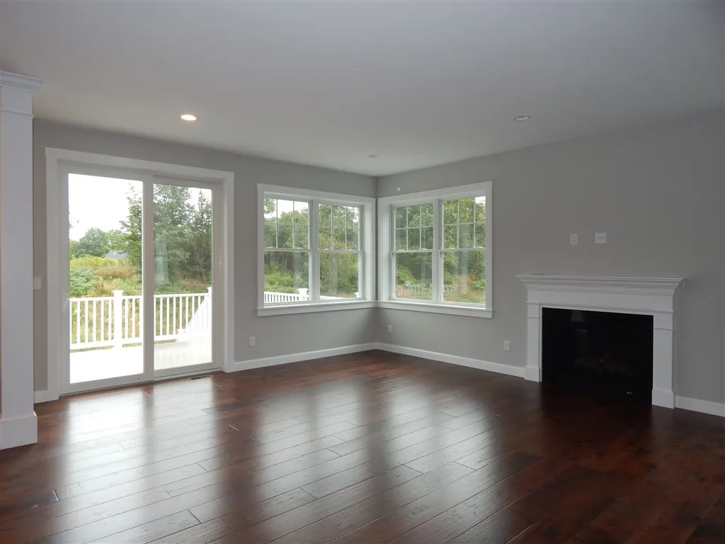 15 Lovering Road North Hampton NH 03864