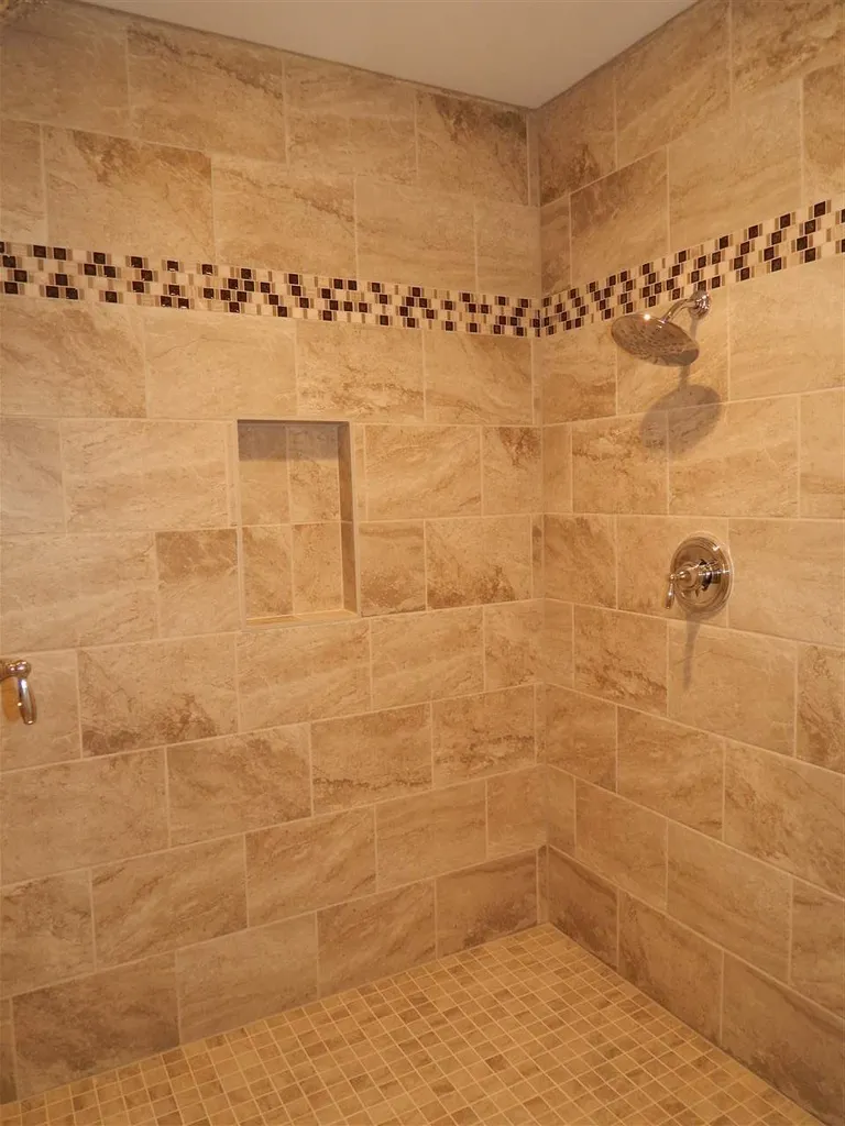 15 Lovering Road North Hampton NH 03864