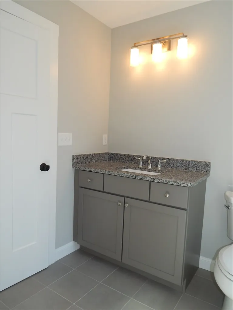 15 Lovering Road North Hampton NH 03864