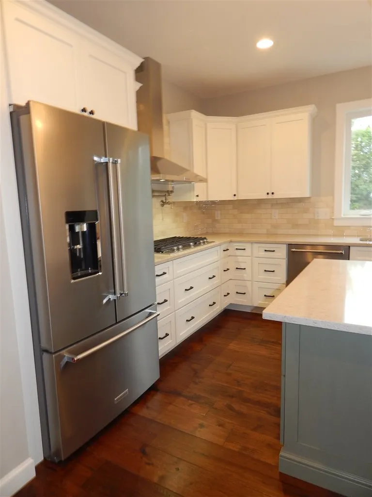 15 Lovering Road North Hampton NH 03864
